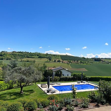 Cascina Il Volo Bed & Breakfast Moncalvo Bagian luar foto