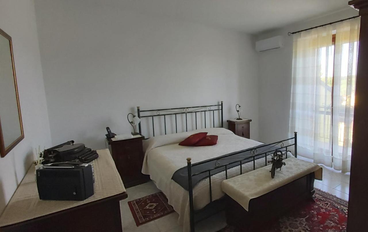 Cascina Il Volo Bed & Breakfast Moncalvo Bagian luar foto