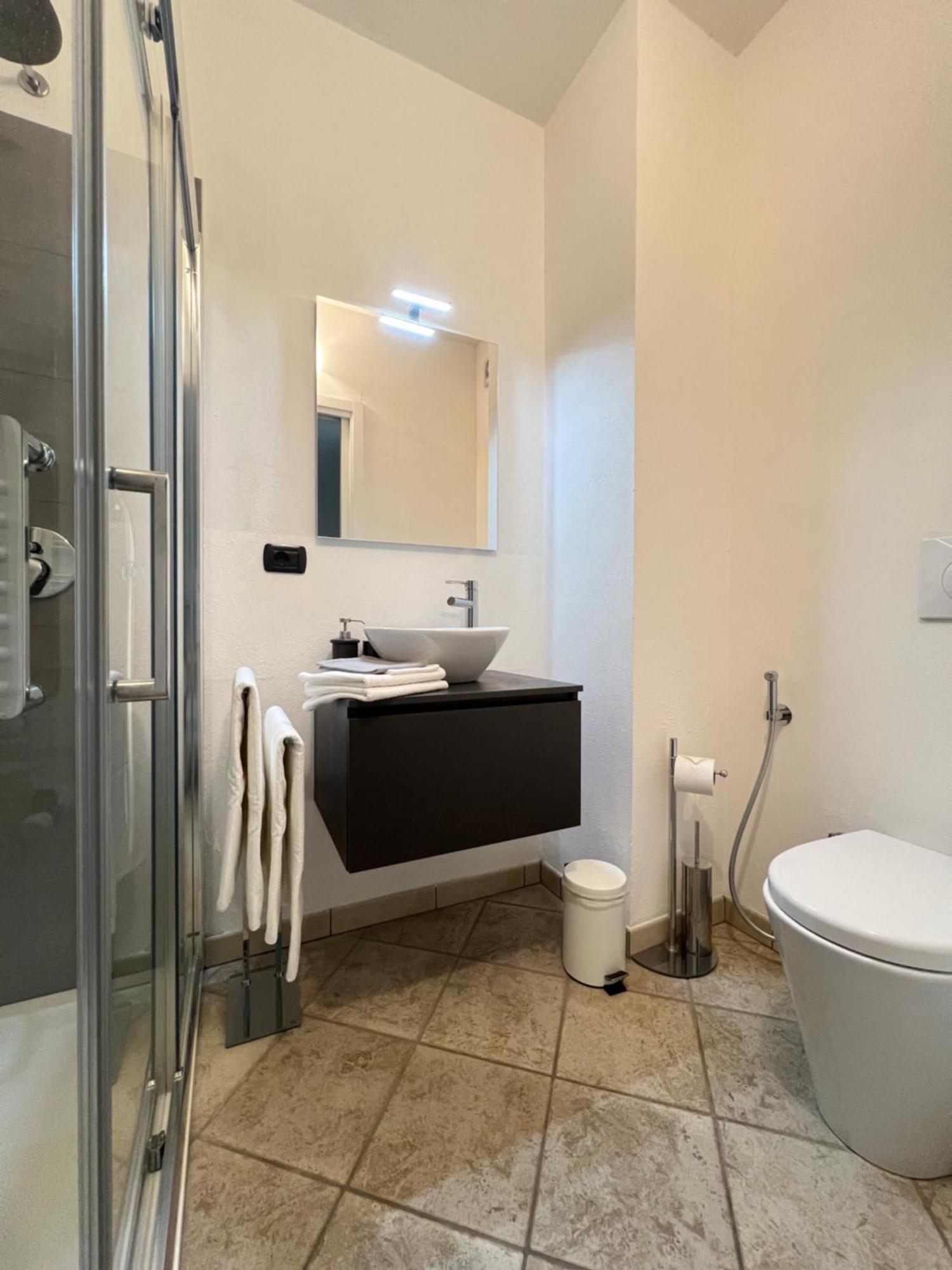 Cascina Il Volo Bed & Breakfast Moncalvo Bagian luar foto