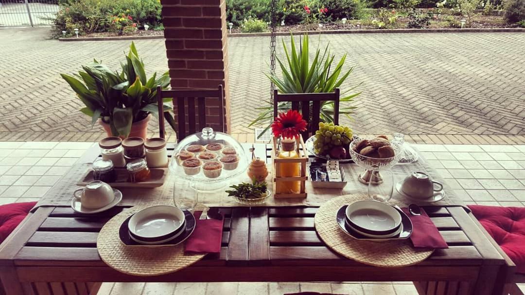 Cascina Il Volo Bed & Breakfast Moncalvo Bagian luar foto